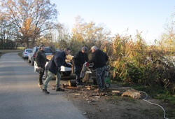 Helfer bei einem Platz