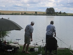 Fischer legt dieAngel ab